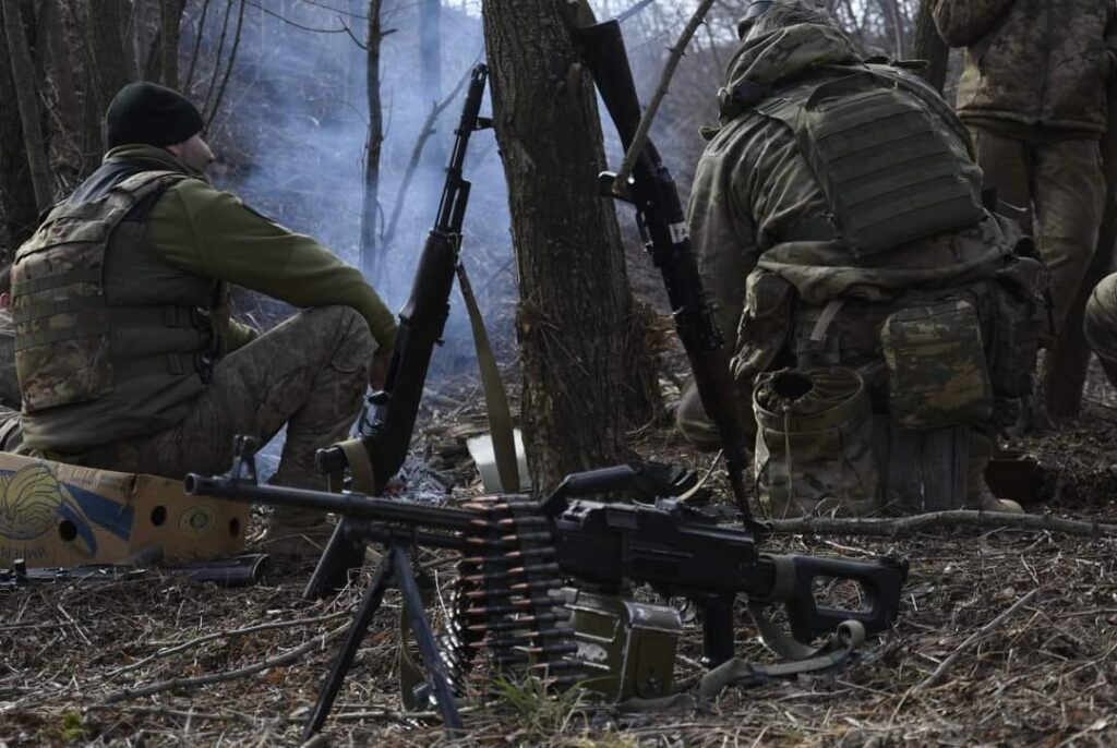 ВСУ отразили атаки войск РФ на пяти направлениях, оккупанты пытаются прорваться в районе Красногоровки – Генштаб