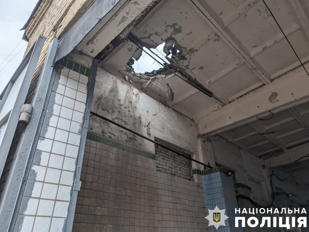 На Херсонщині троє поліцейських постраждали через обстріли