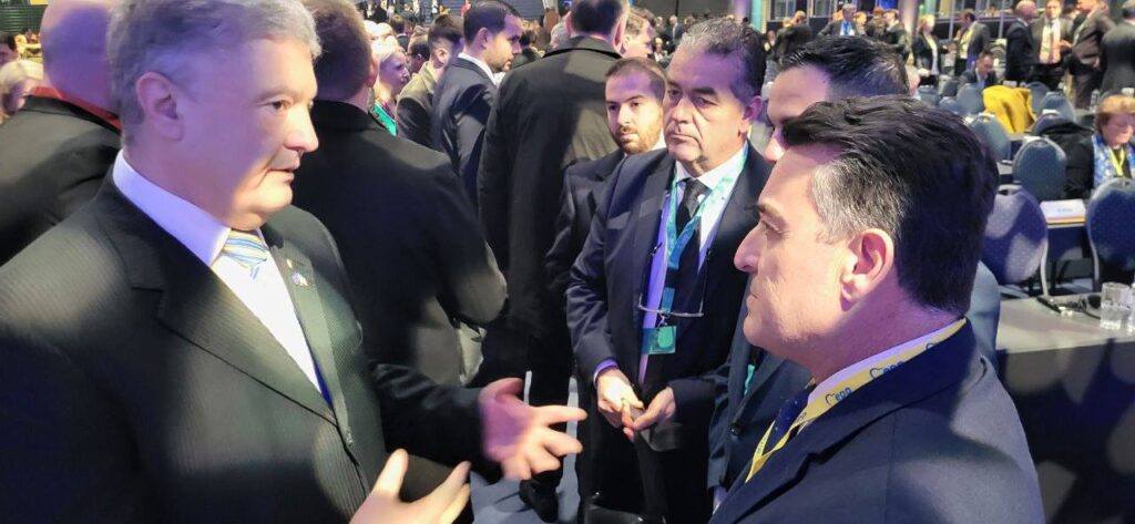 Порошенко: мощная Резолюция в поддержку Украины – это общая позиция нашей большой семьи ЕНП