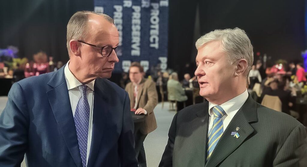 Порошенко закликав німецьких депутатів прискорити рішення по системам Taurus