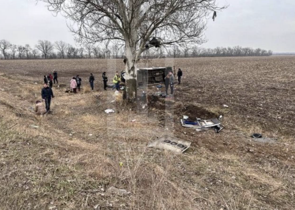 На Дніпропетровщини сталась ДТП з маршруткою, є загиблі та багато постраждалих