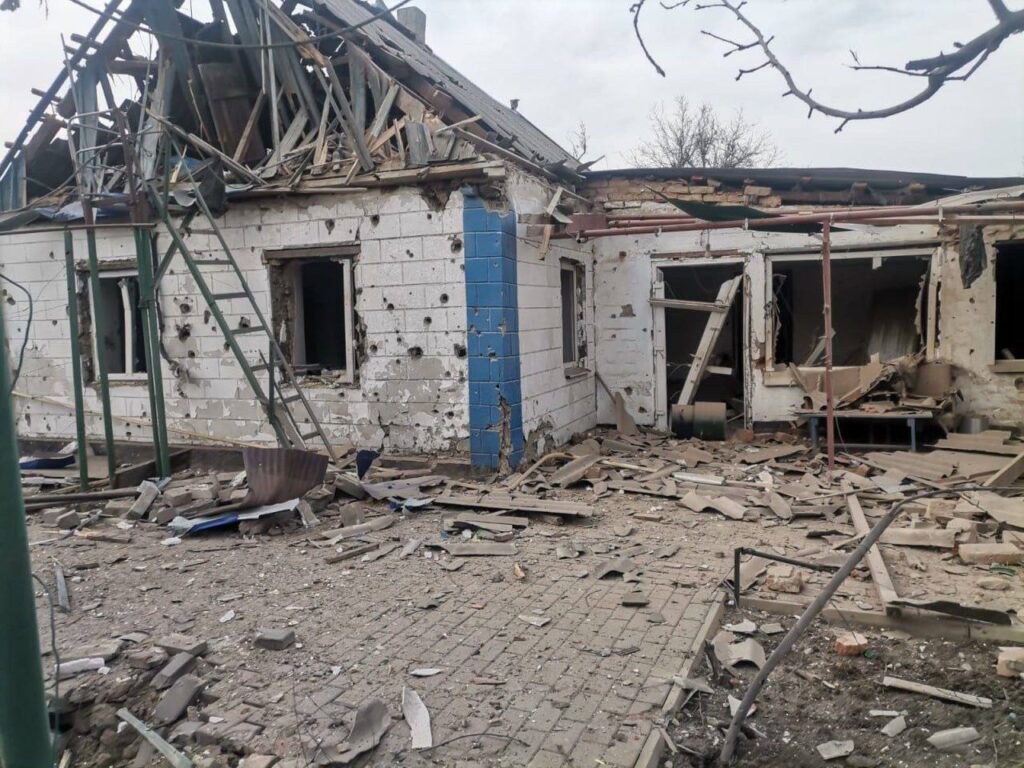 Армия РФ за сутки нанесла 323 удара по населенным пунктам Запорожской области, есть разрушения