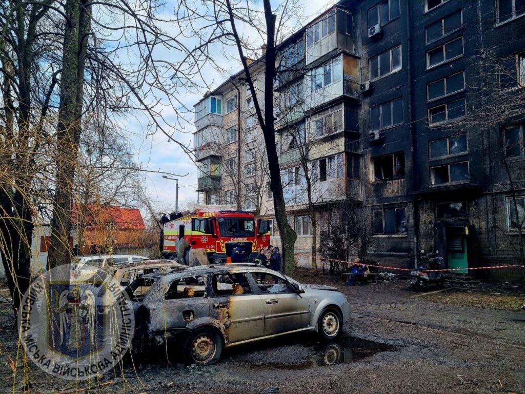 Росіяни вночі атакували Київ крилатими ракетами: 10 людей поранені, у трьох районах є значні руйнування