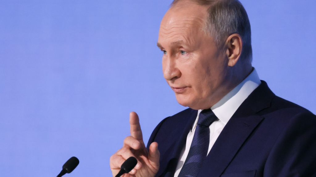 Путін назвав Україну “замовником” стрілянини у “Крокусі” й натякнув на “організаторів” теракту