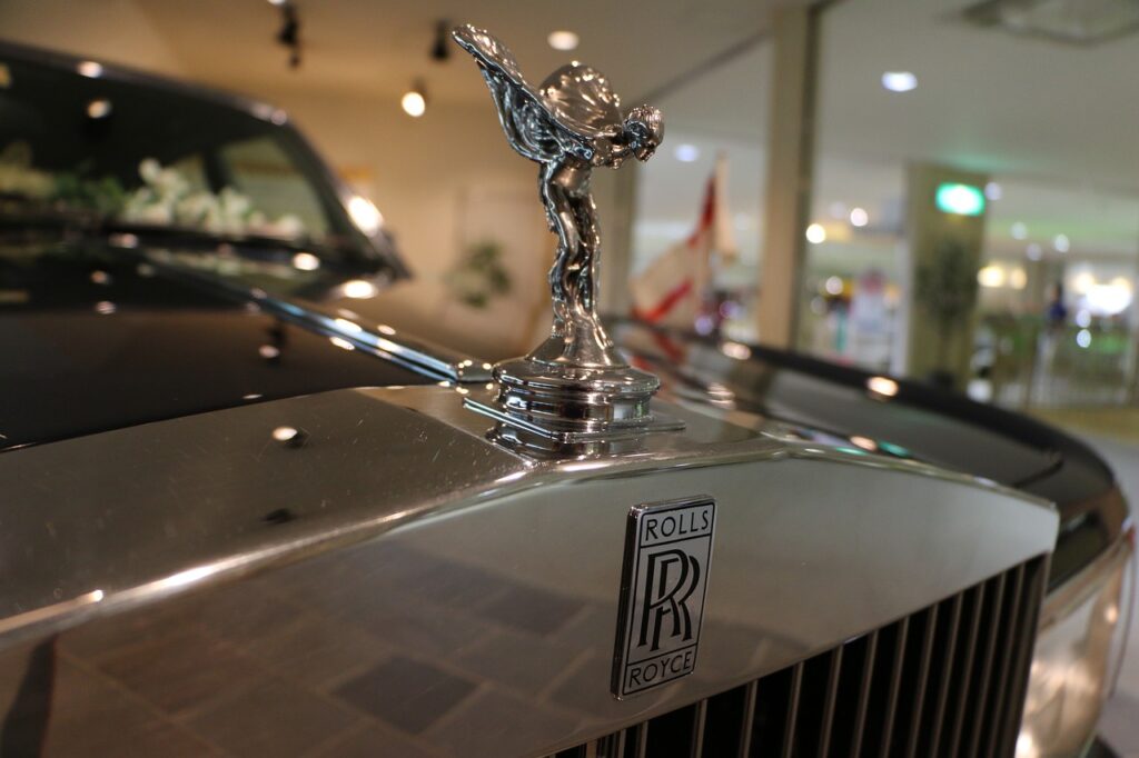 Правительство освободило владельцев автомобилей Ferrari, Rolls-Royce, McLaren и Alpina от «налога на роскошь» — Bihus.Info