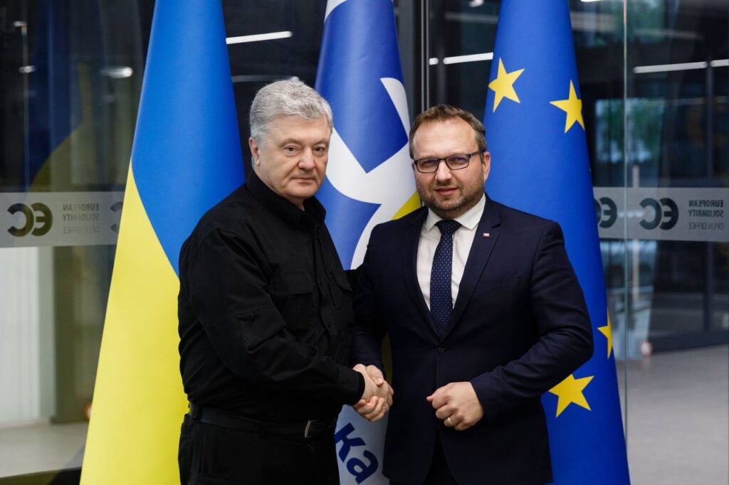 Порошенко с вице-премьером Чехии обсудили поддержку ВСУ и помощь украинским беженцам
