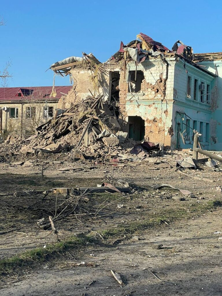 Росіяни за добу випустили по Запорізькій області понад 400 снарядів, є руйнування та поранені