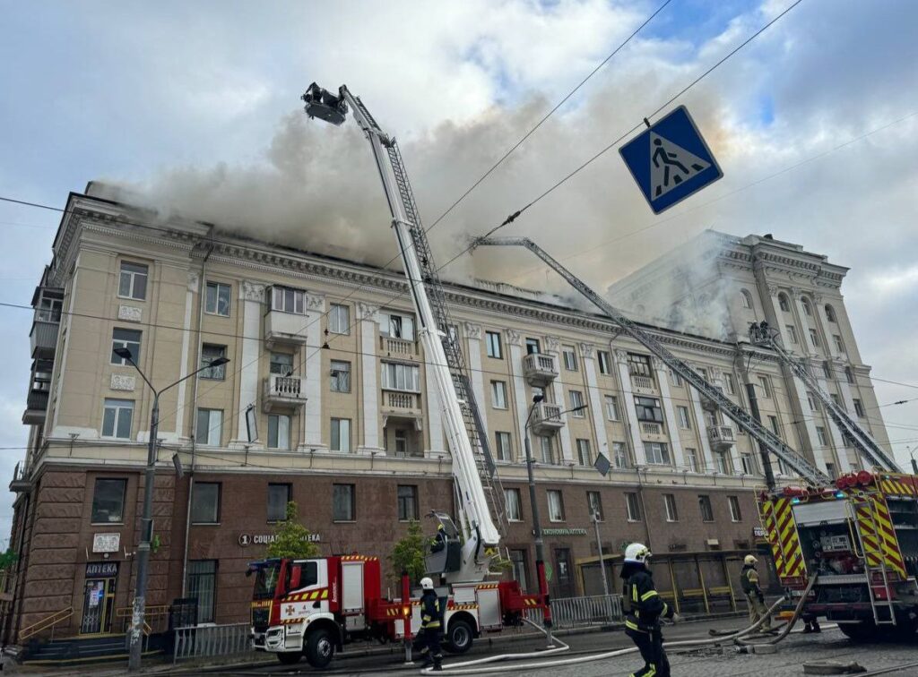 Росіяни вночі вдарили ракетами по Дніпру та області: є загиблі, серед них дитина, багато постраждалих