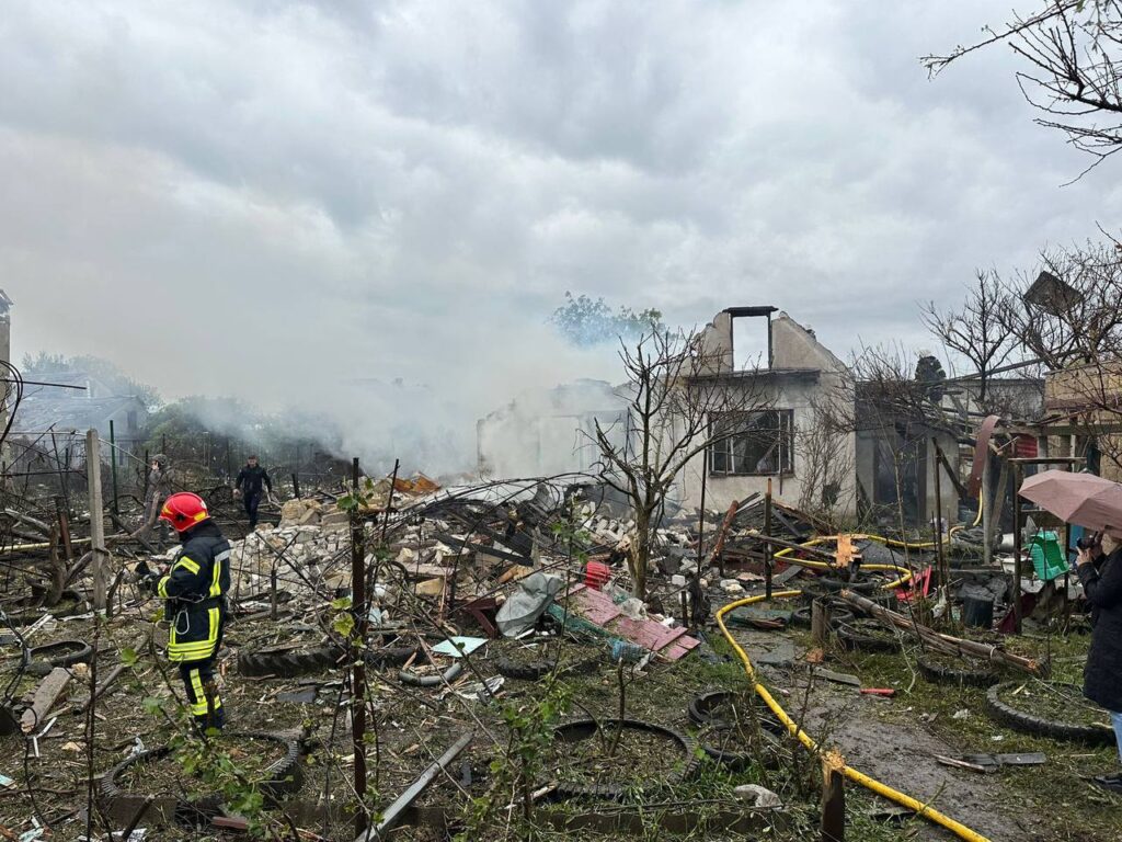 Росіяни вдарили ракетами по Одесі: є поранені, серед них трирічна дитина