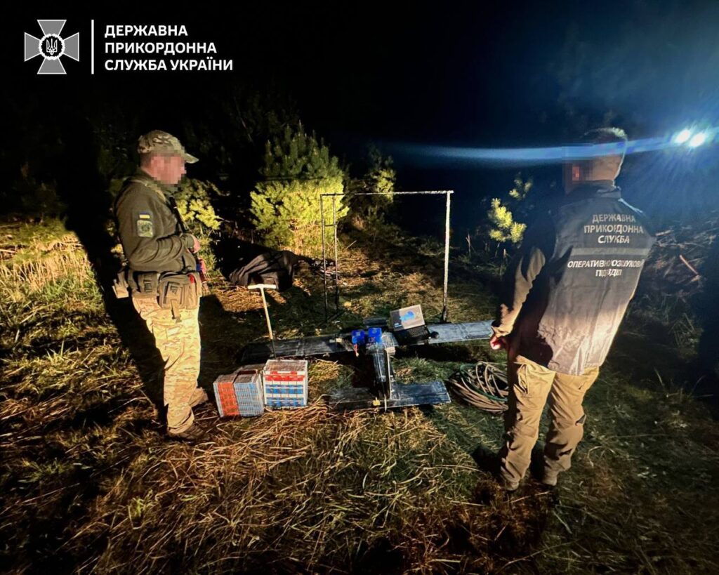 Переправляли цигарки до Польщі  дронами: на Волині затримали групу контрабандистів
