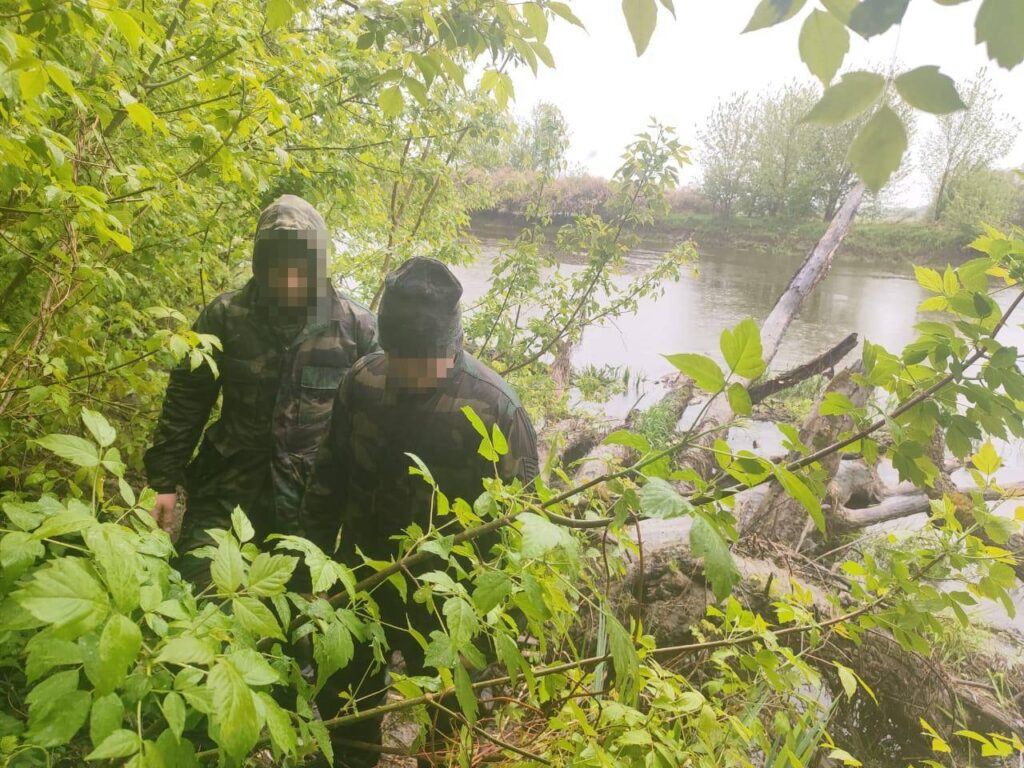 Нетипичное направление: пограничники задержали двух жителей Волыни, которые переплыли Западный Буг в направлении Украины.
