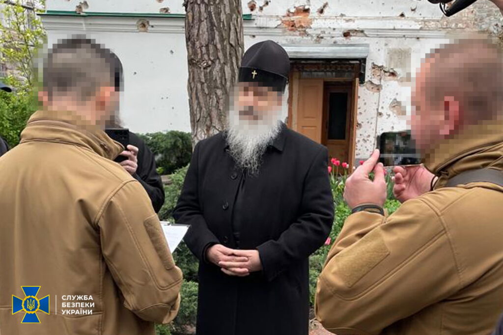 Під час літургії розповів про розміщення блокпостів ЗСУ: на Донеччині повідомили про підозру настоятелю Святогірської лаври УПЦ МП