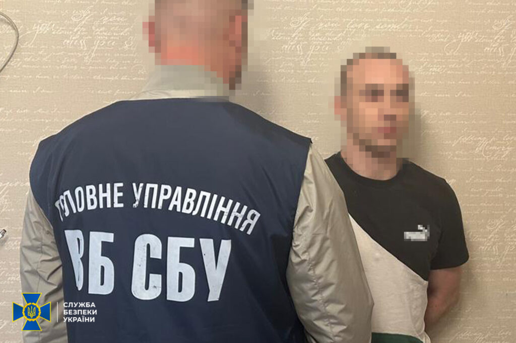 Виробляли фальшиві документи для “легалізації” у країнах Європи: в Україні викрили масштабне злочинне угруповання