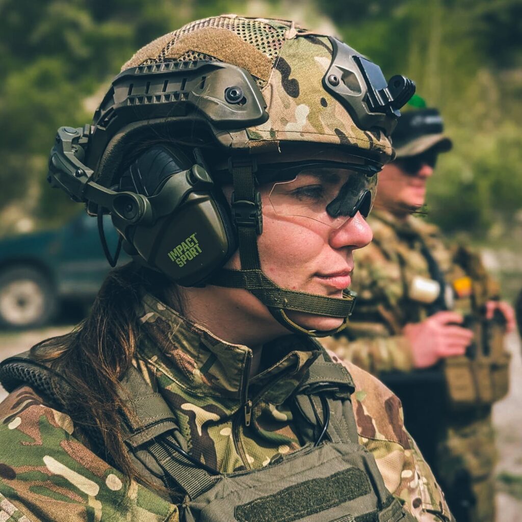 На фронте погибла журналистка и парамедик Ирина Цыбух