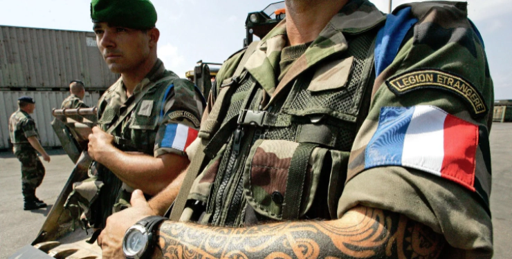 Франція таємно вже відправила свої війська в Україну – ексспівробітник Пентагону