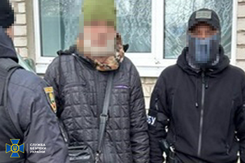 Незаконно продавали трофейну зброю: у двох областях України викрили масштабні схеми “чорних зброярів”