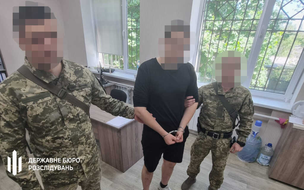 ДБР затримало дезертира, який вихвалявся втечею з фронту на відео