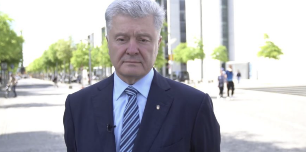Порошенко в Берліні: працюємо над тим, щоб Бундестаг ухвалив резолюцію про запрошення України в НАТО