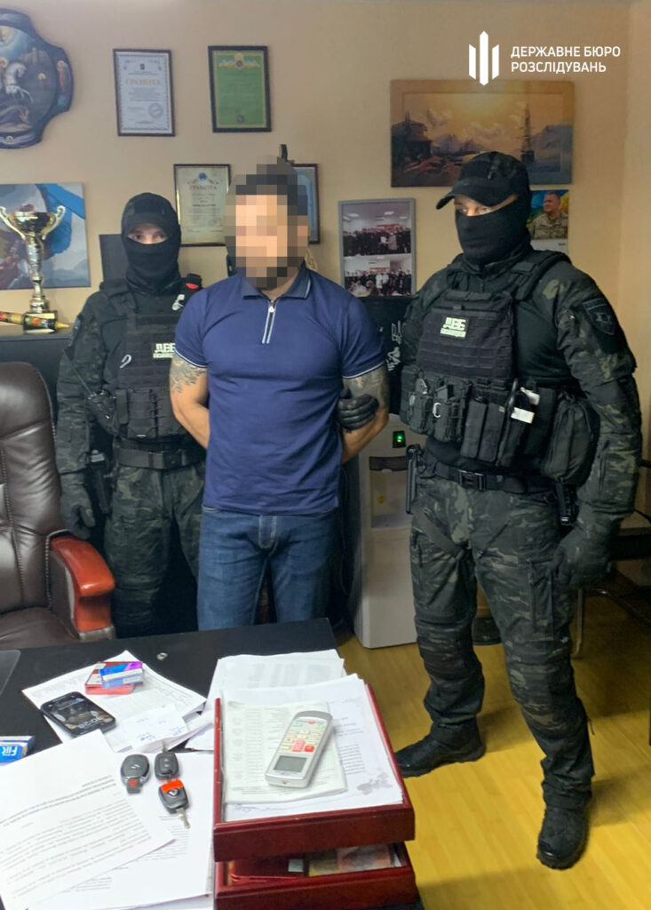 Приховували розбійний напад та викрадення: у Дніпрі за хабарництво затримали чотирьох правоохоронців