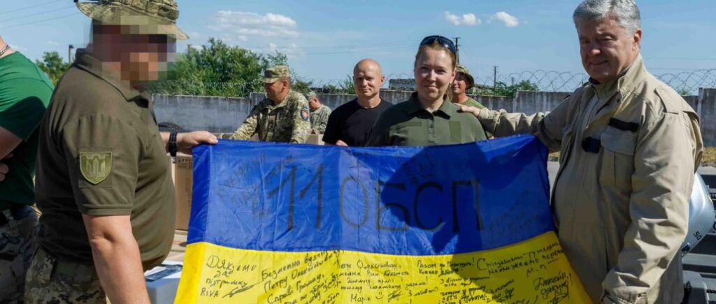“Море дефіцитних коліс, FPV, Мавіки, ванільні цукорки і чооовниии”: Порошенко привіз техніку на Одещину та Миколаївщину