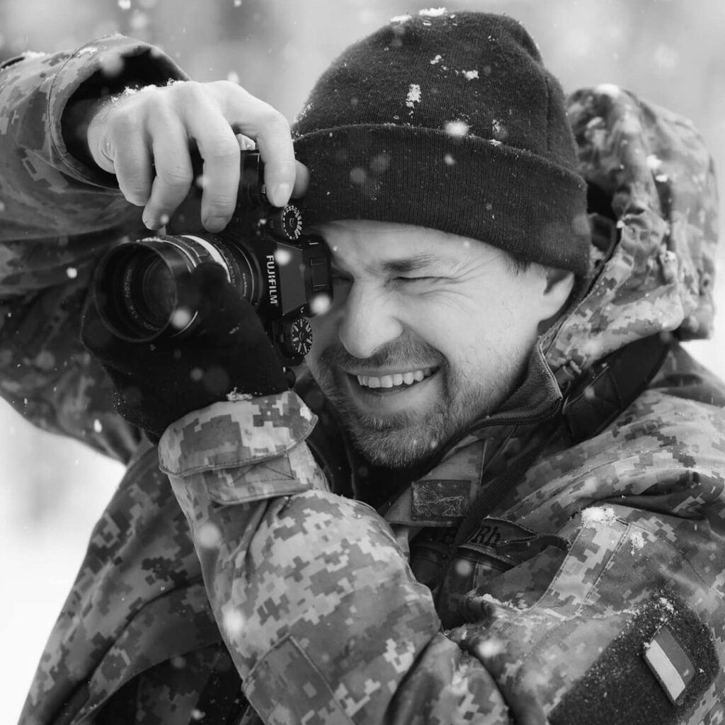 На фронте погиб военный фотограф Арсен Федосенко