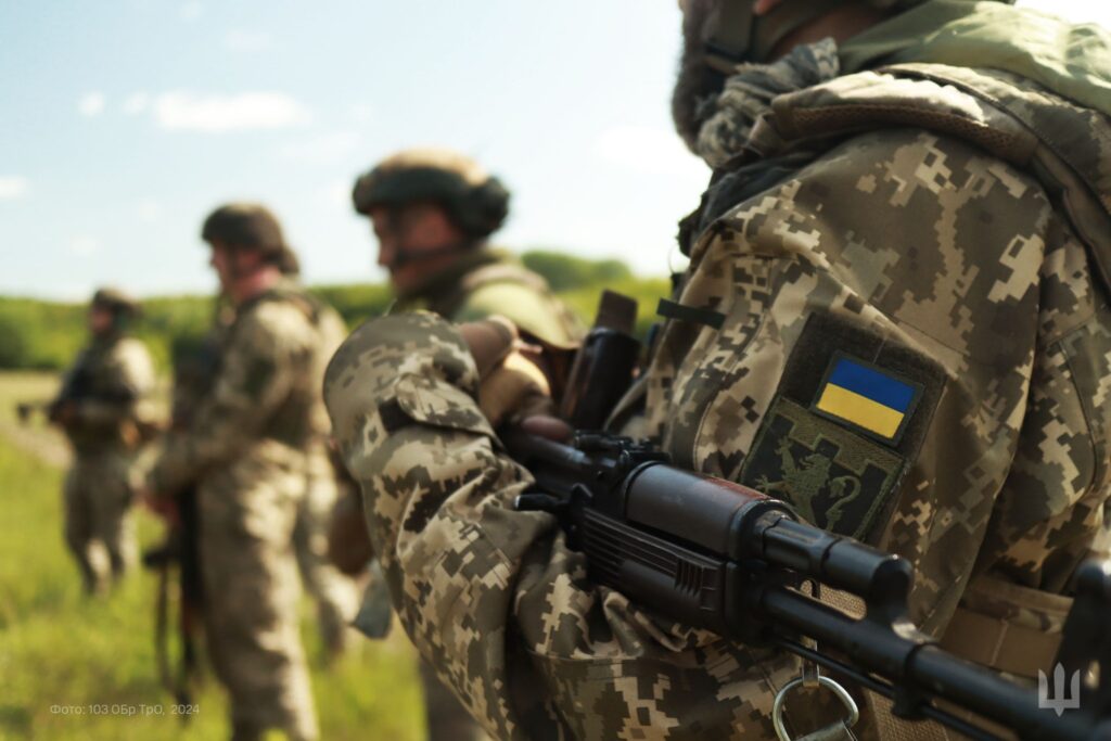 Програму “Контракт 18-24” знову розширили: молодь може доєднатися до будь-якого бойового підрозділу