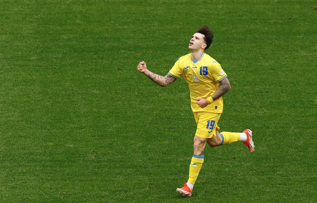 Україна забила гол Словаччині, рахунок матчу 1:1
