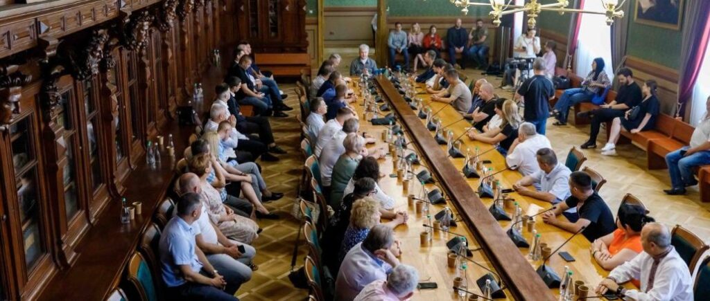 Порошенко у Львові пояснив, чому для членства України в ЄС потрібна децентралізація