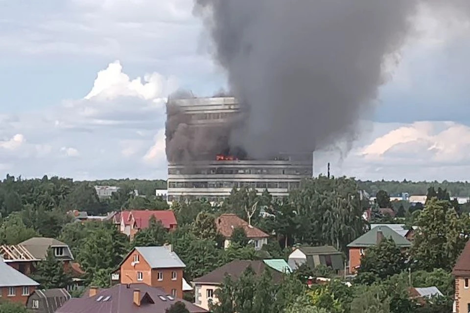 Під Москвою сталася масштабна пожежа в інституті, який працює на російську “оборонку”