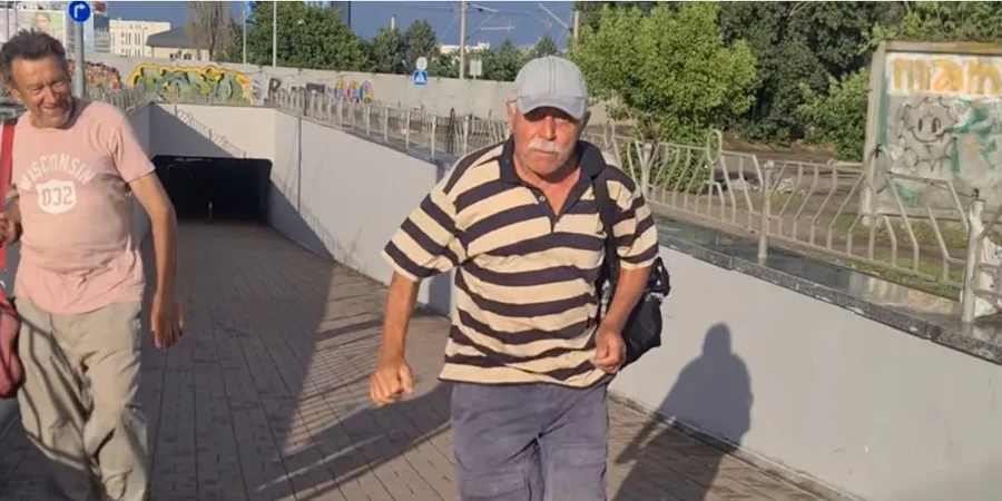 Напад українофобів на волонтерку в Києві: фігуранту обрали запобіжний захід, йому загрожує до чотирьох років в’язниці