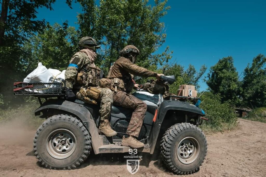 Враг трижды пытался атаковать на Харьковском направлении, идут бои в районе Волчанска — сводка