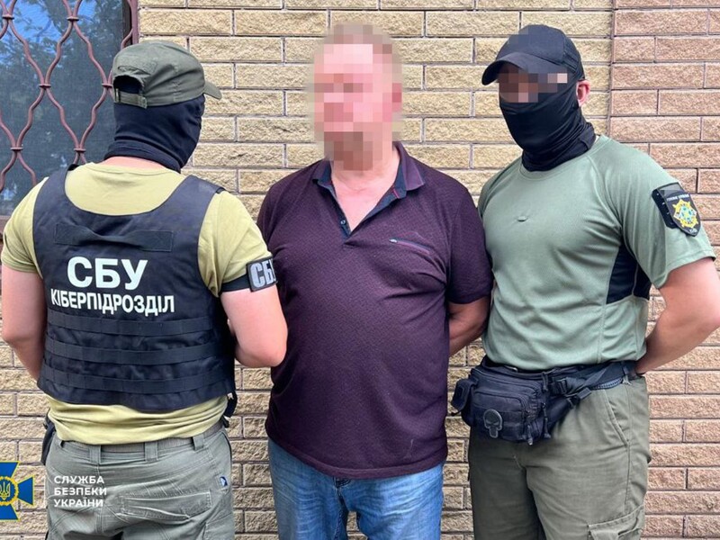 СБУ затримала відомого ексжурналіста, який закликав до збройного опору мобілізації