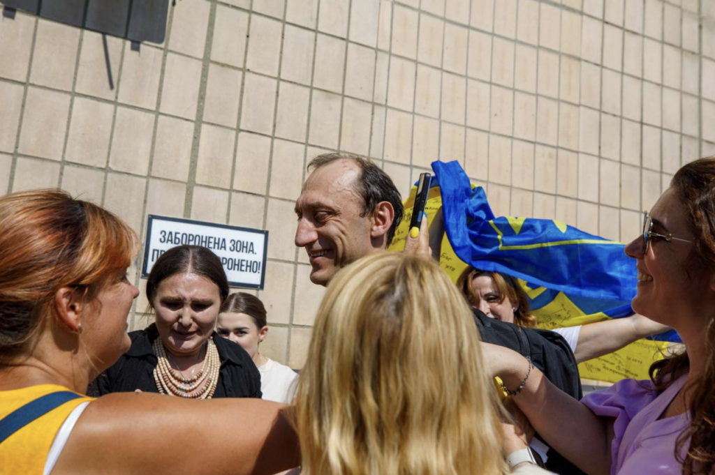 Порошенко привітав Романа Червінського, який вийшов із СІЗО під заставу: це – про справедливість
