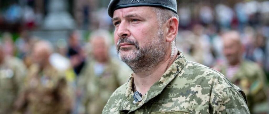 Назавжди з нами у віршах та спогадах: Порошенко про перейменування в Миколаєві вулиці на честь Героя Гліба Бабіча