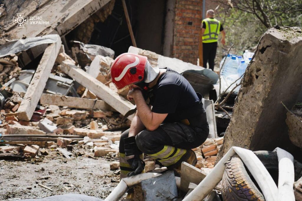 На території “Охматдиту” завершили рятувальні роботи