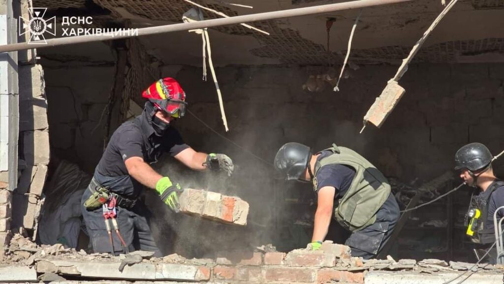 Армія РФ скинула на Харків три КАБи, восьмеро постраждалих, серед них дитина
