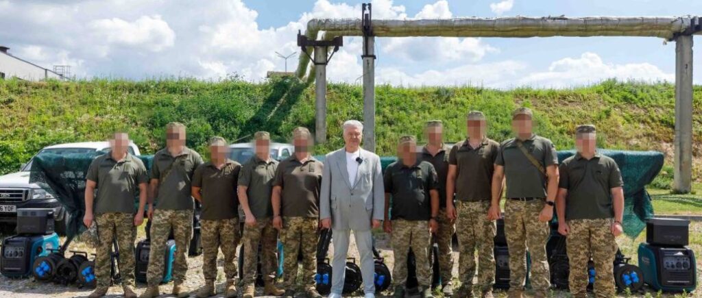 «Спрос огромный»: Порошенко передал войскам партию модернизированных РЭБ «Ай-Петри СВ»