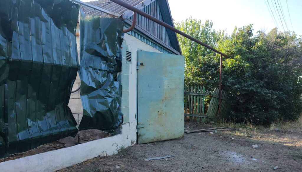 Росіяни атакували дронами-камікадзе Нікополь та три громади Дніпропетровщини, є руйнування
