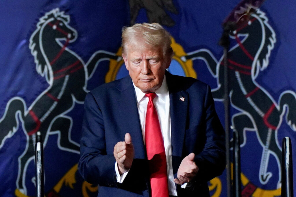 Евросоюз разрабатывает стратегию поддержки Украины в случае победы Трампа: в FT узнали подробности