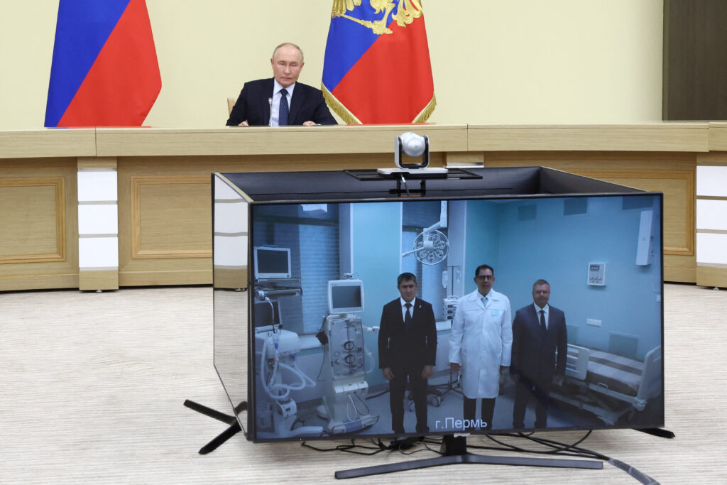 Курська операція спричинила телеграмну війну між баштами Кремля, Путін вже готує мобілізацію – Денисенко
