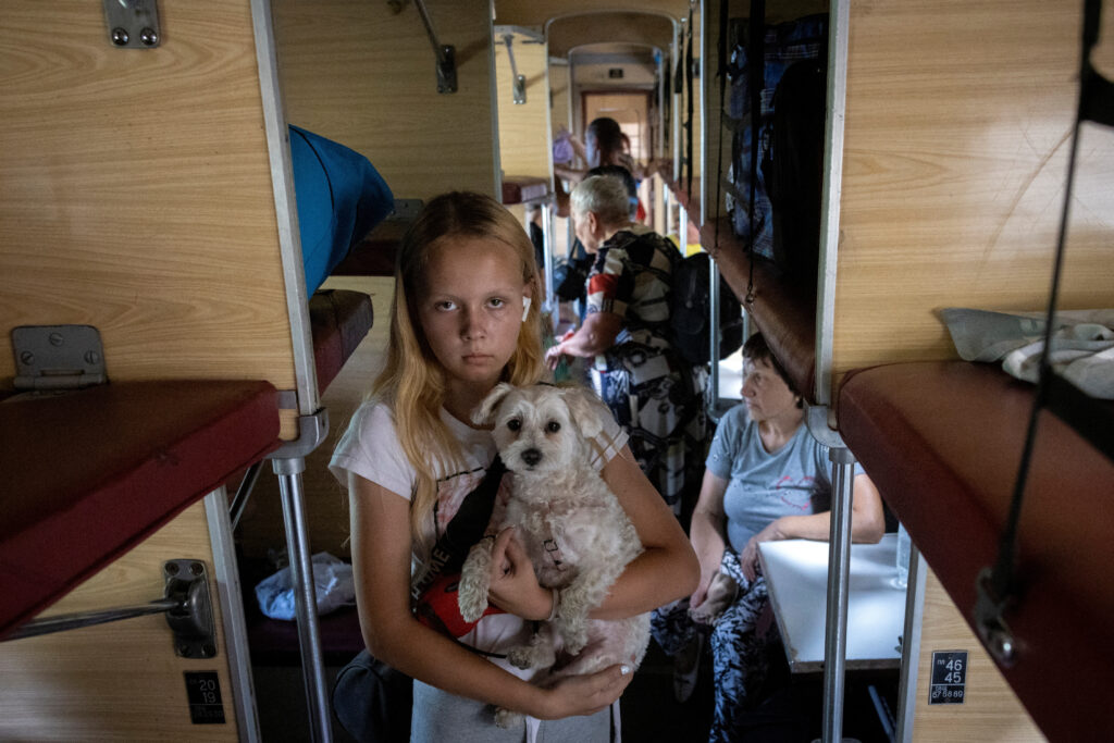 У Покровську залишається 16 тисяч людей
