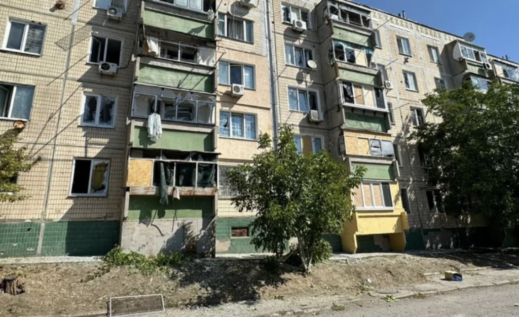 Російські війська обстріляли Нікополь, загинули мати з донькою