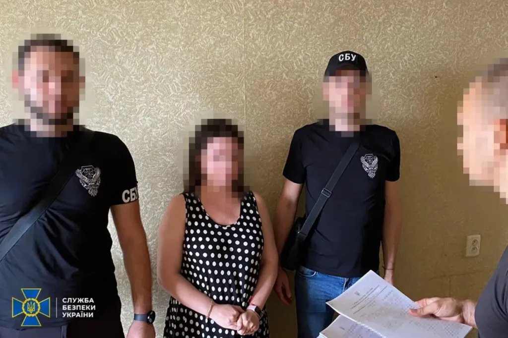 Працювала на окупантів: У Херсоні затримали посадовицю суду