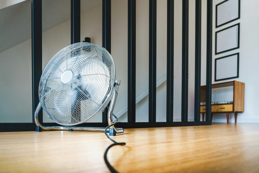 How to survive the heat without air conditioning: 12 effective ways to cool down