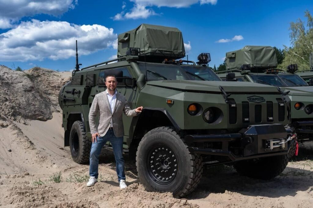 Керівник “Української бронетехніки” Бельбас: уряд перекладає бюджетні проблеми на виробників озброєння