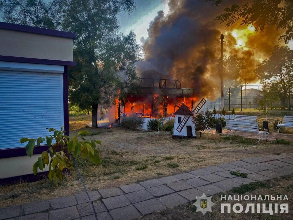 Росіяни обстріляли кафе у Малокатеринівці на Запоріжжі, поранені чотири дитини