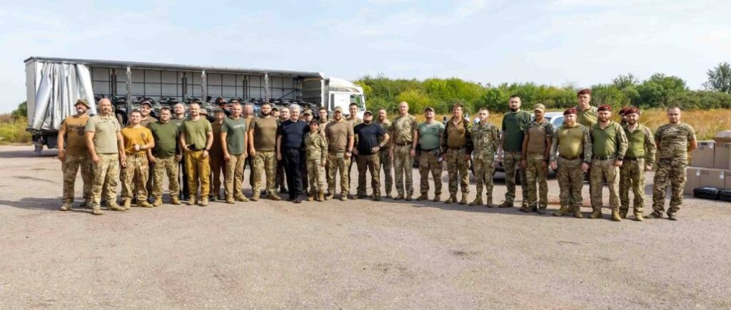 Військові на Покровському напрямку розповіли Порошенку, чого найбільше бракує на фронті