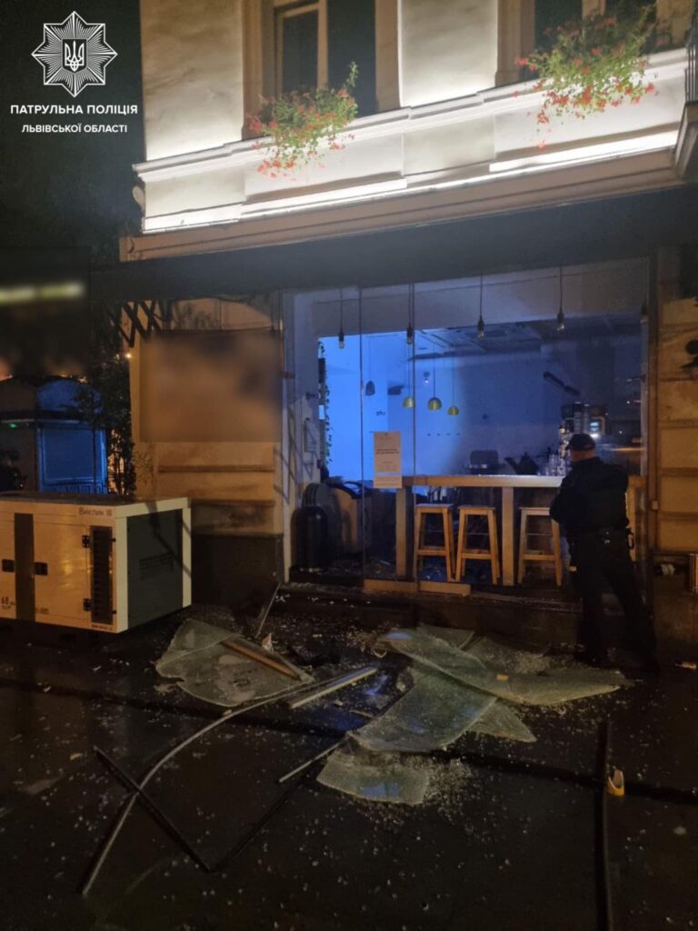 У Львові чоловік розтрощив кав’ярню військового: подробиці