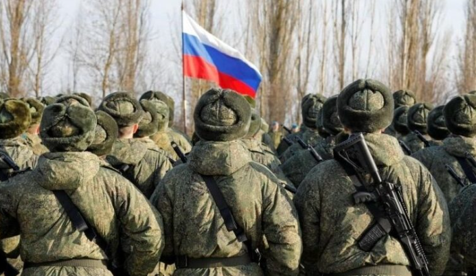 “Замороження” війни? Росія рекордно підвищує військові витрати у 2025 році