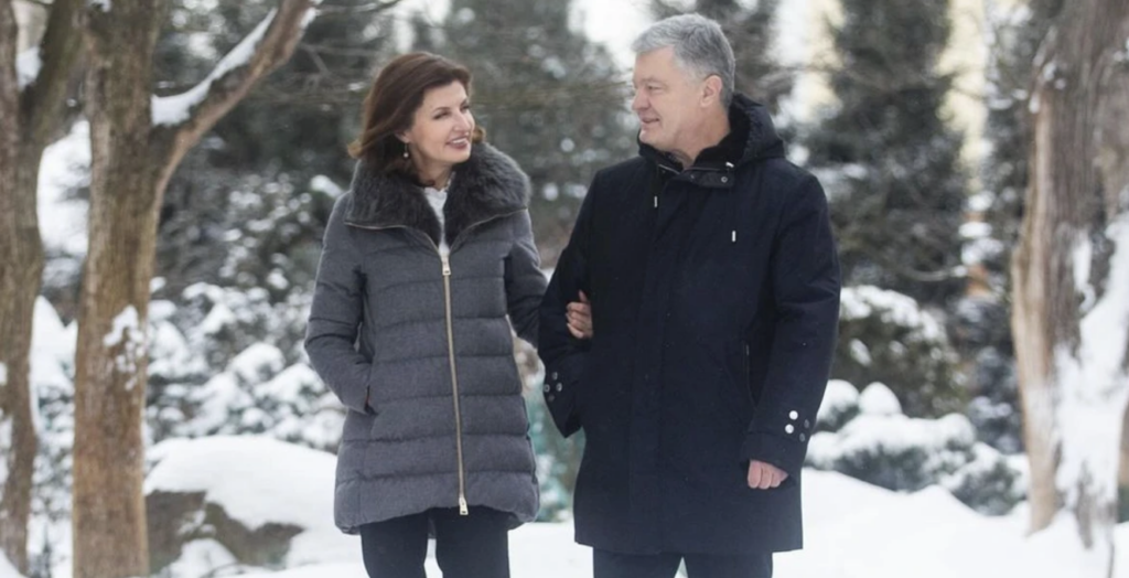 “Закохуюсь у тебе щодня”: Порошенко привітав дружину з 40-річчям шлюбу та показав весільне фото